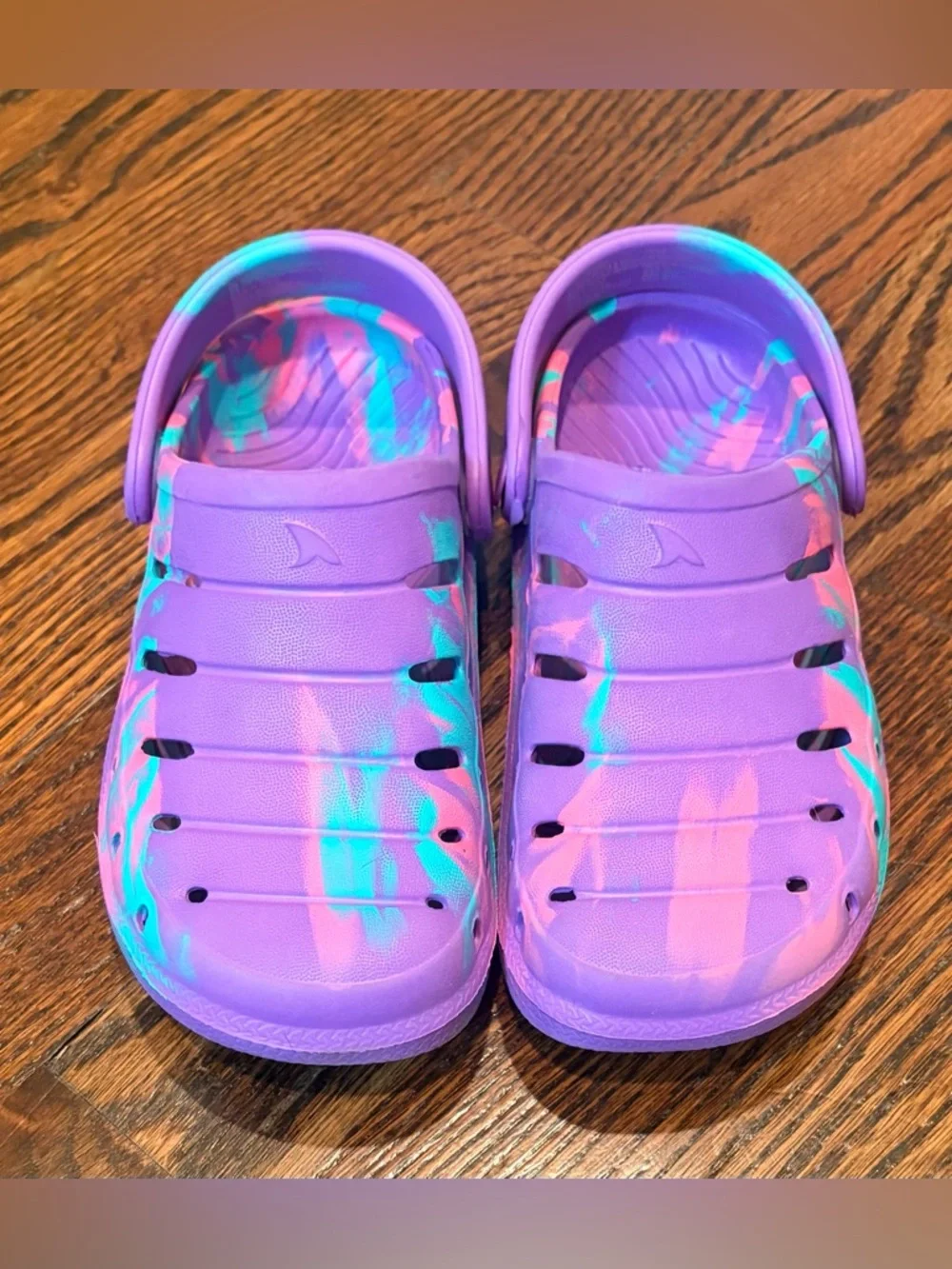 Rugged Shark Kids Purple Tie-Dye Water Clogs with Heel Strap